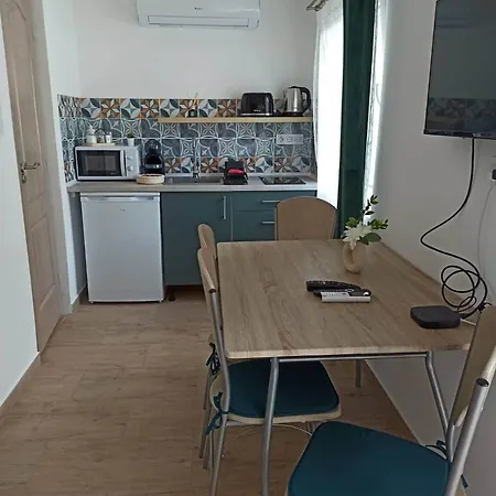 B30 Apartmanok, 公寓 埃格尔